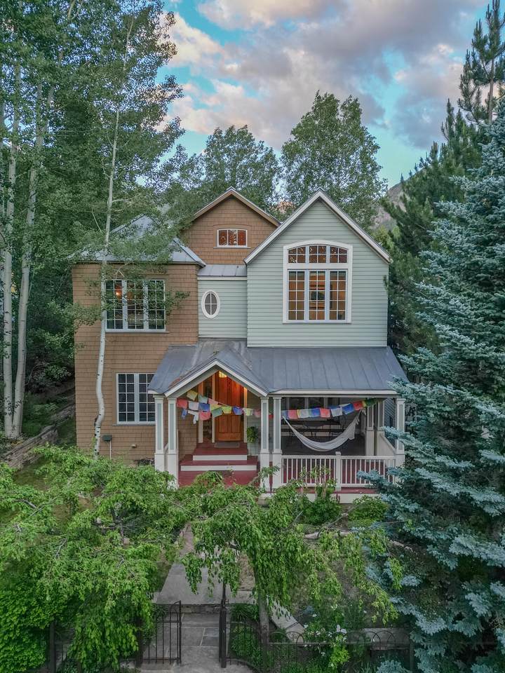 https://bt-photos.global.ssl.fastly.net/telluride/1280_boomver_2_43693-2.jpg