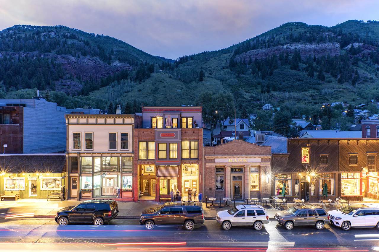 115 Colorado Avenue - Photo 1