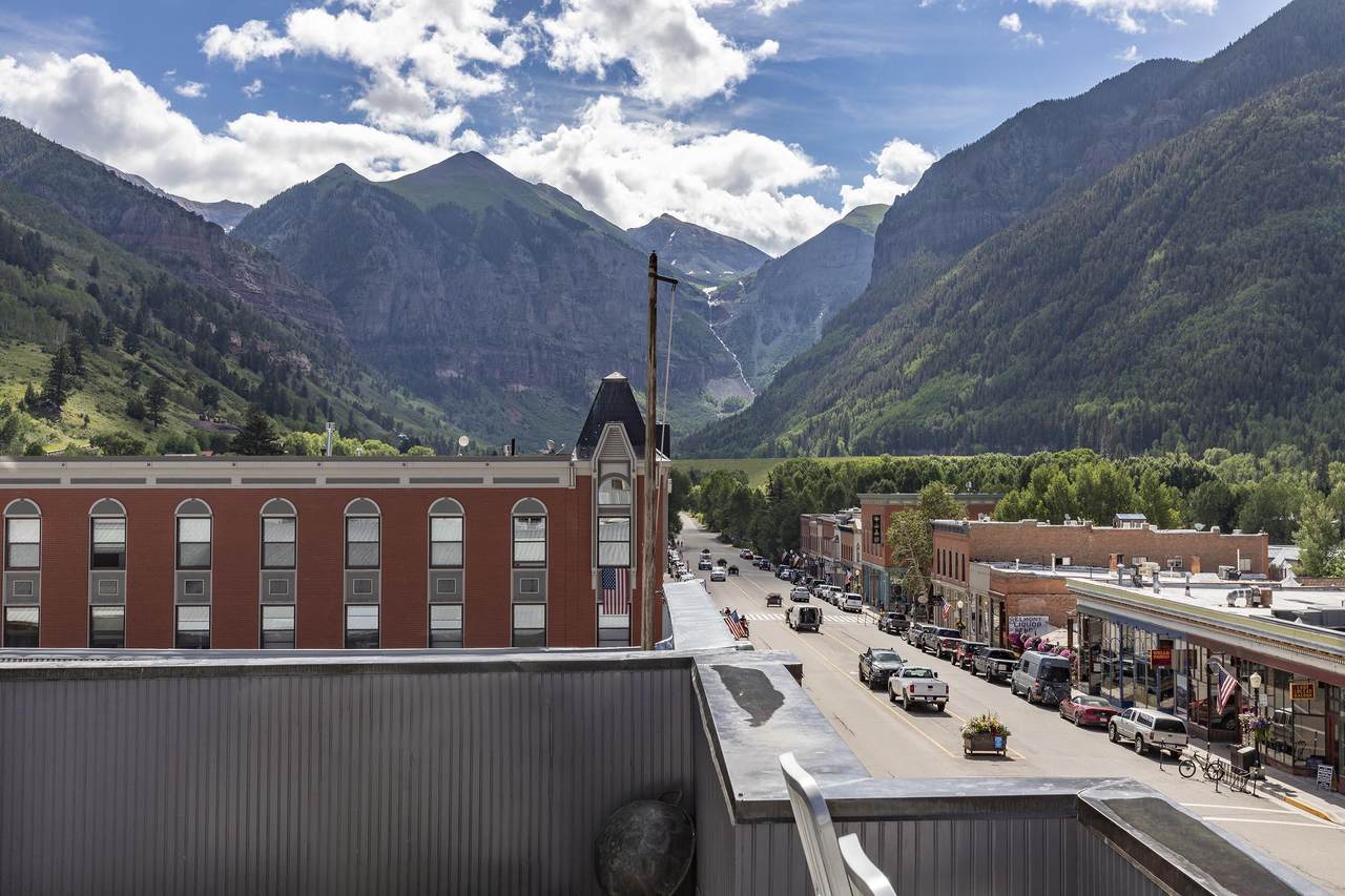 https://bt-photos.global.ssl.fastly.net/telluride/1280_boomver_2_43694-2.jpg