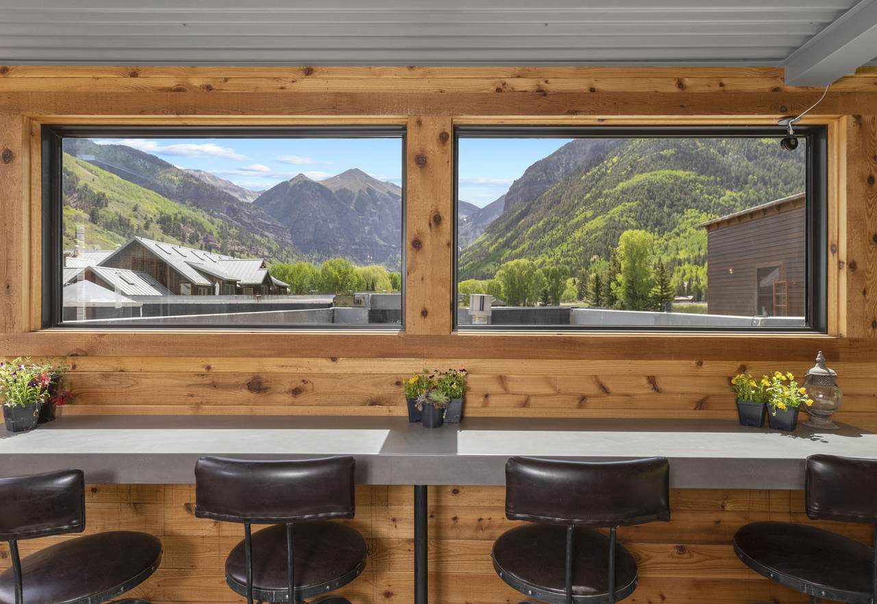 https://bt-photos.global.ssl.fastly.net/telluride/1280_boomver_2_44077-2.jpg