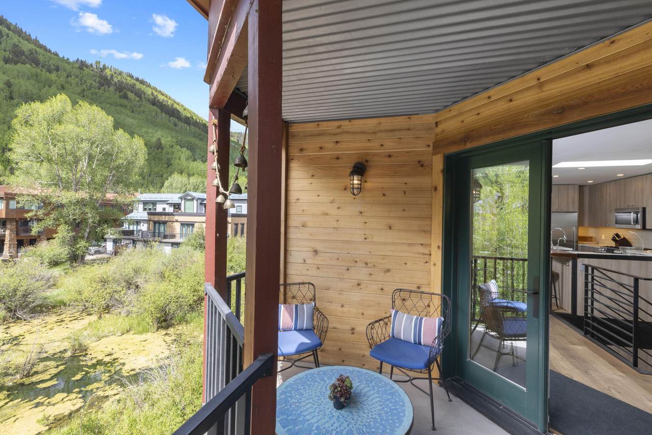 https://bt-photos.global.ssl.fastly.net/telluride/1280_boomver_2_44077-2.jpg