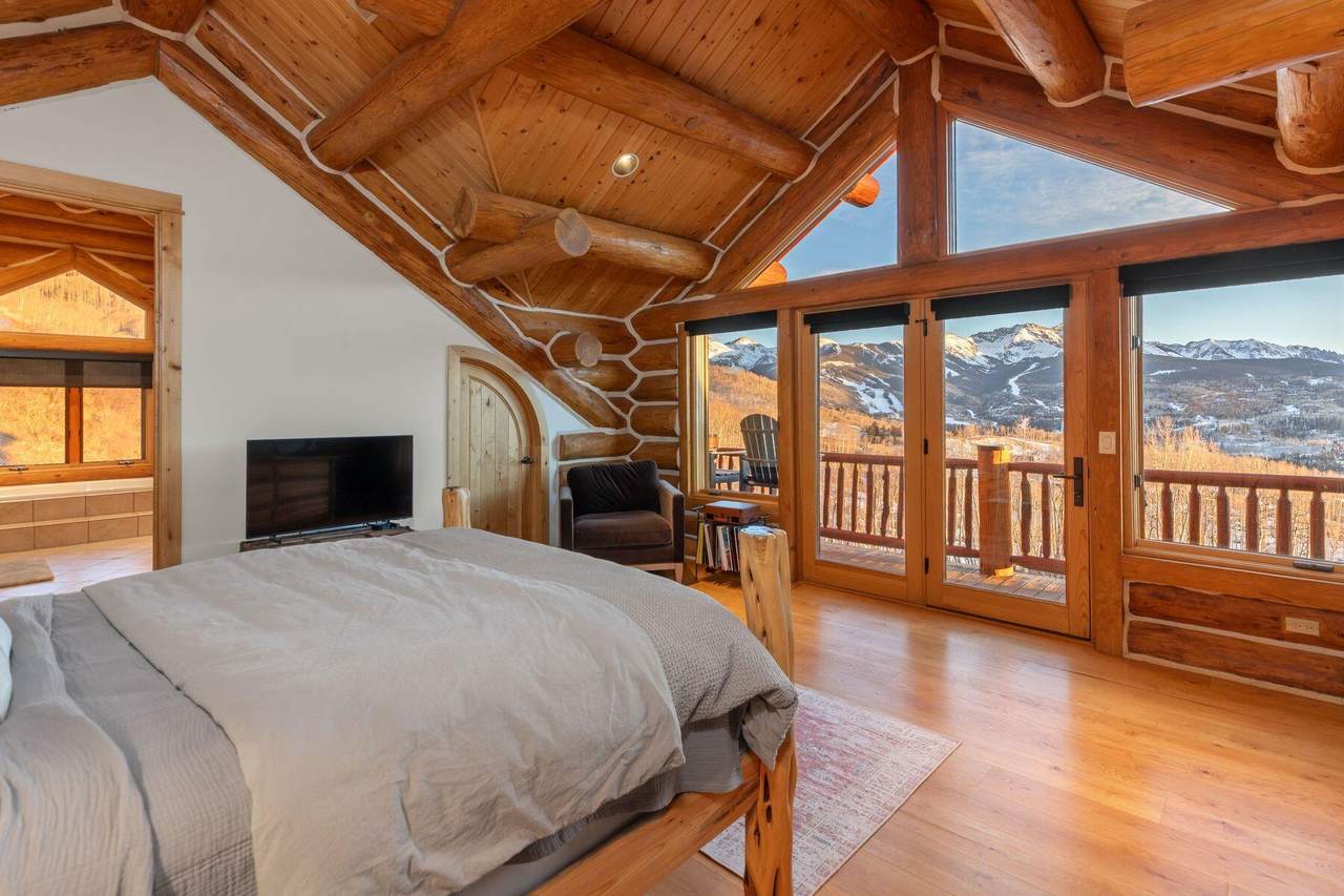 https://bt-photos.global.ssl.fastly.net/telluride/1280_boomver_2_44249-2.jpg