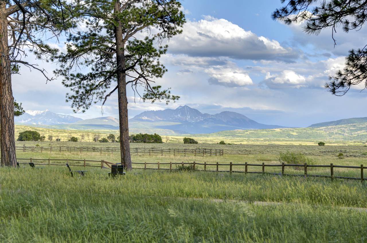 https://bt-photos.global.ssl.fastly.net/telluride/1280_boomver_2_44477-2.jpg