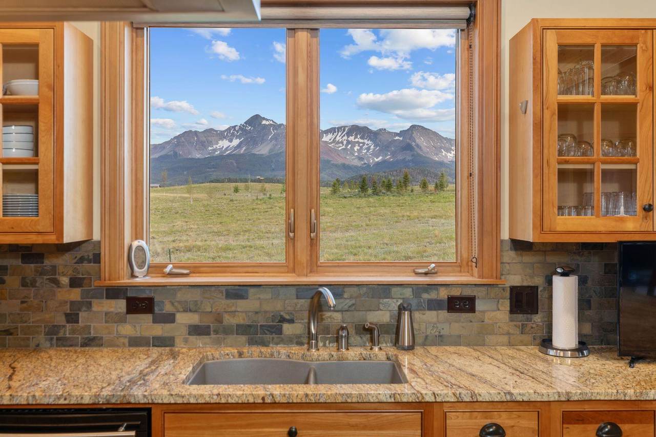 https://bt-photos.global.ssl.fastly.net/telluride/1280_boomver_1_44524-2.jpg