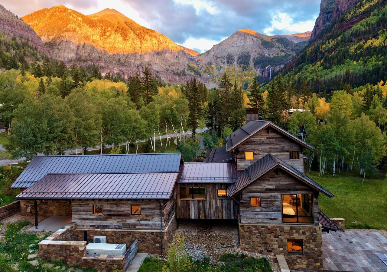 https://bt-photos.global.ssl.fastly.net/telluride/1280_boomver_2_44688-2.jpg