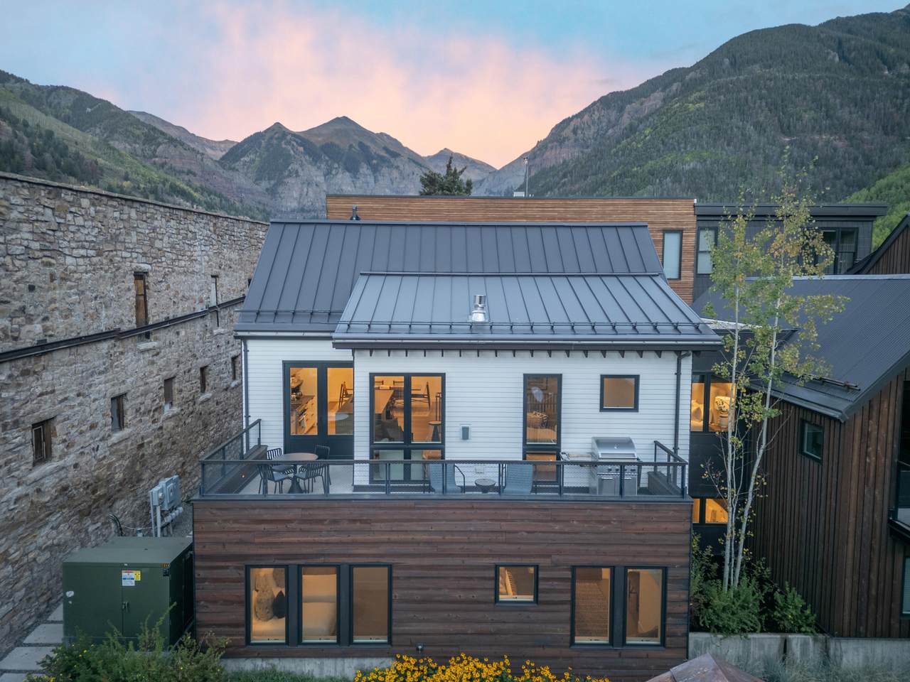 215 San Juan Avenue - Photo 1