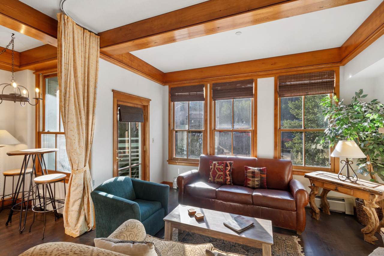 https://bt-photos.global.ssl.fastly.net/telluride/1280_boomver_1_44859-2.jpg