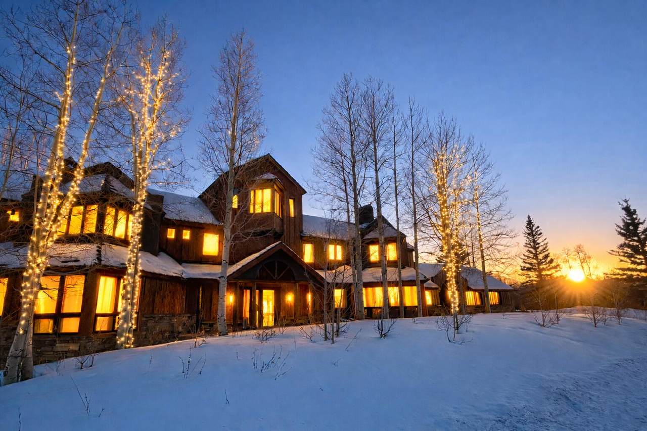 130 Russell Drive - Photo 1