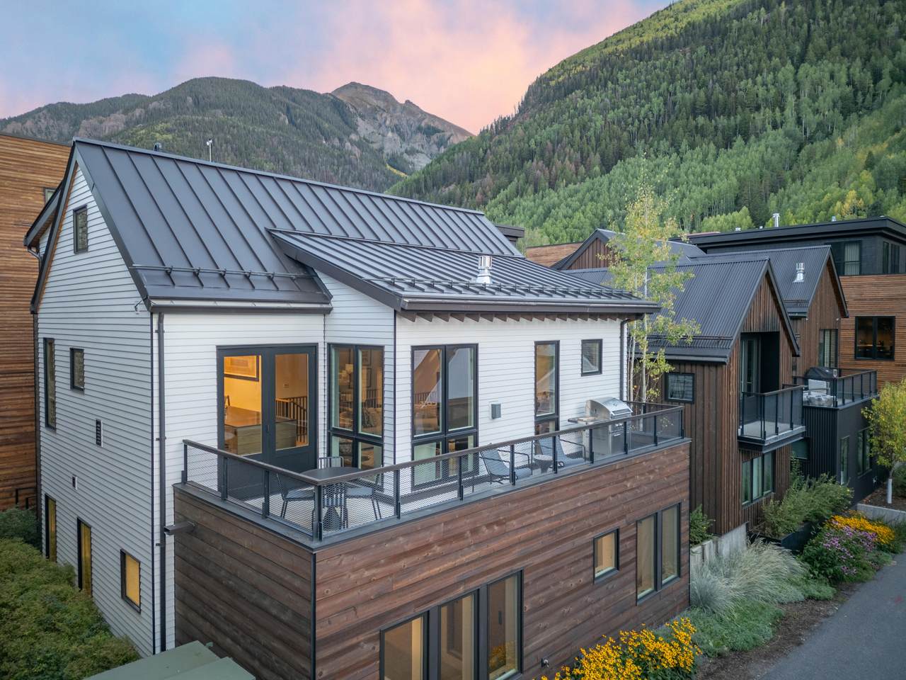 https://bt-photos.global.ssl.fastly.net/telluride/1280_boomver_3_44719-2.jpg