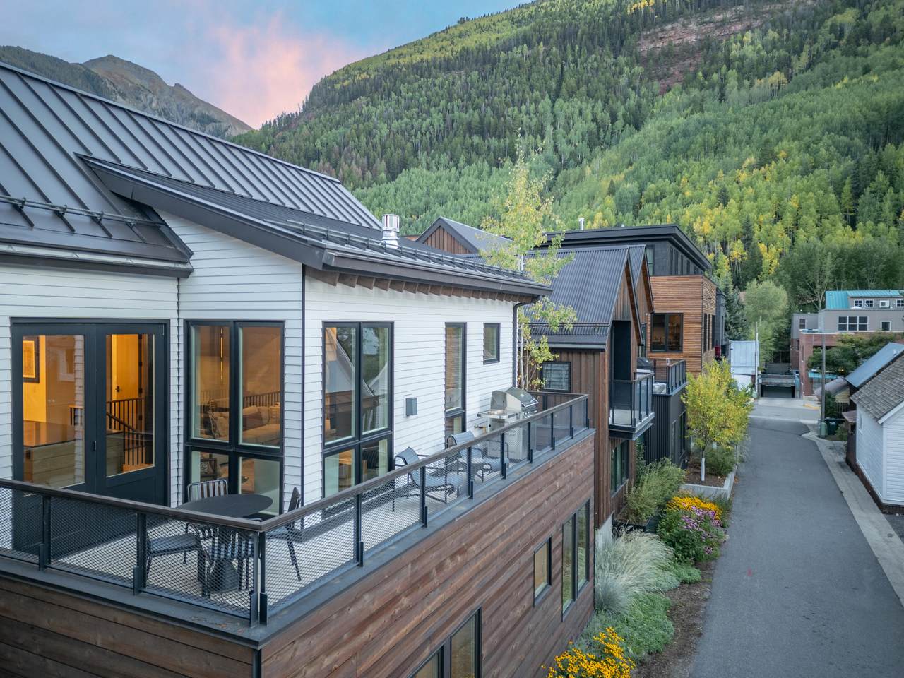 https://bt-photos.global.ssl.fastly.net/telluride/1280_boomver_3_44719-2.jpg