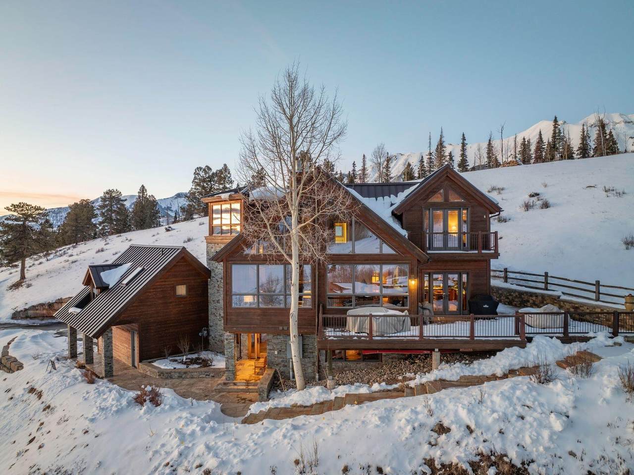 256 Country Club Drive - Photo 1