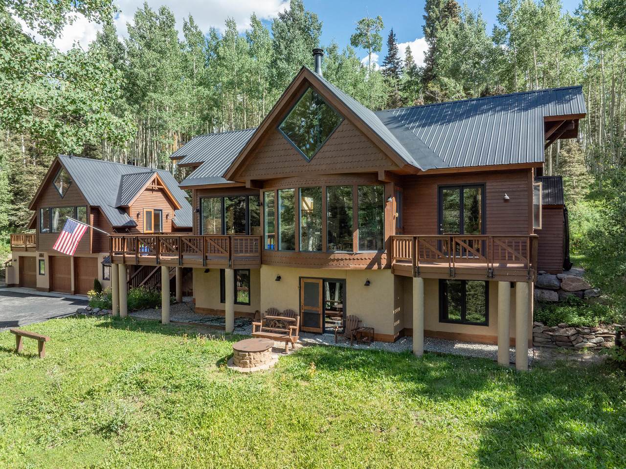 662 Fox Farm Road - Photo 1