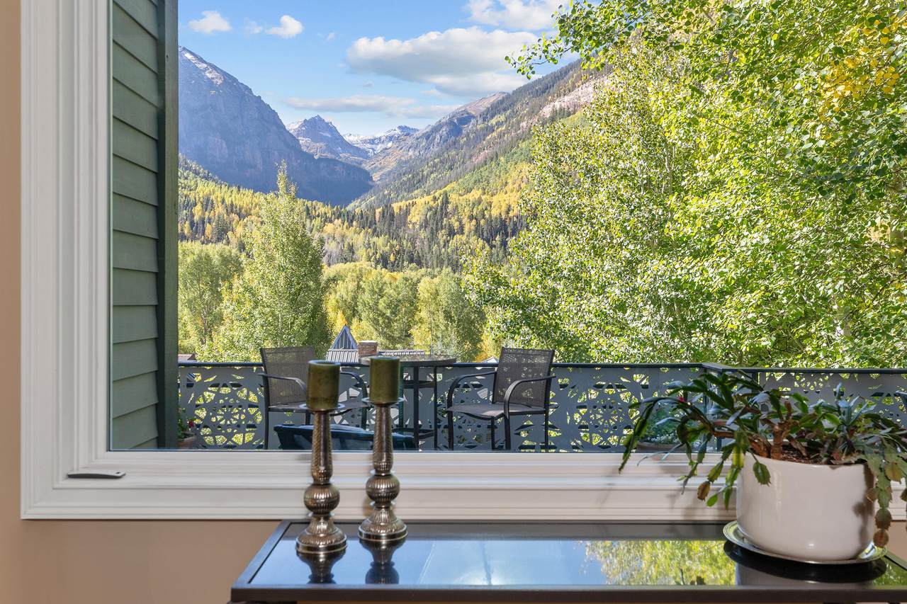https://bt-photos.global.ssl.fastly.net/telluride/1280_boomver_4_43986-2.jpg