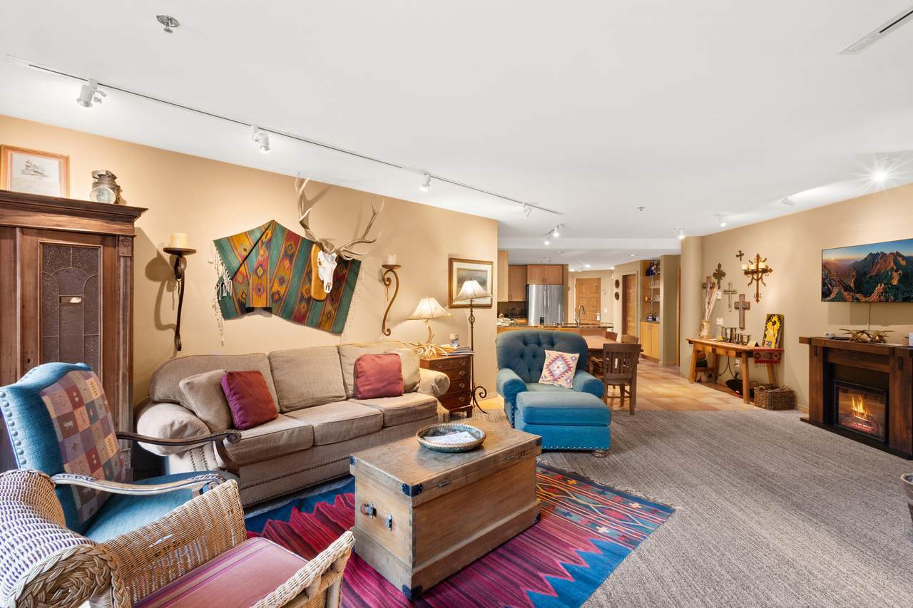 301 Pine Street - Photo 1