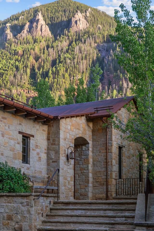 https://bt-photos.global.ssl.fastly.net/telluride/1280_boomver_4_43613-2.jpg