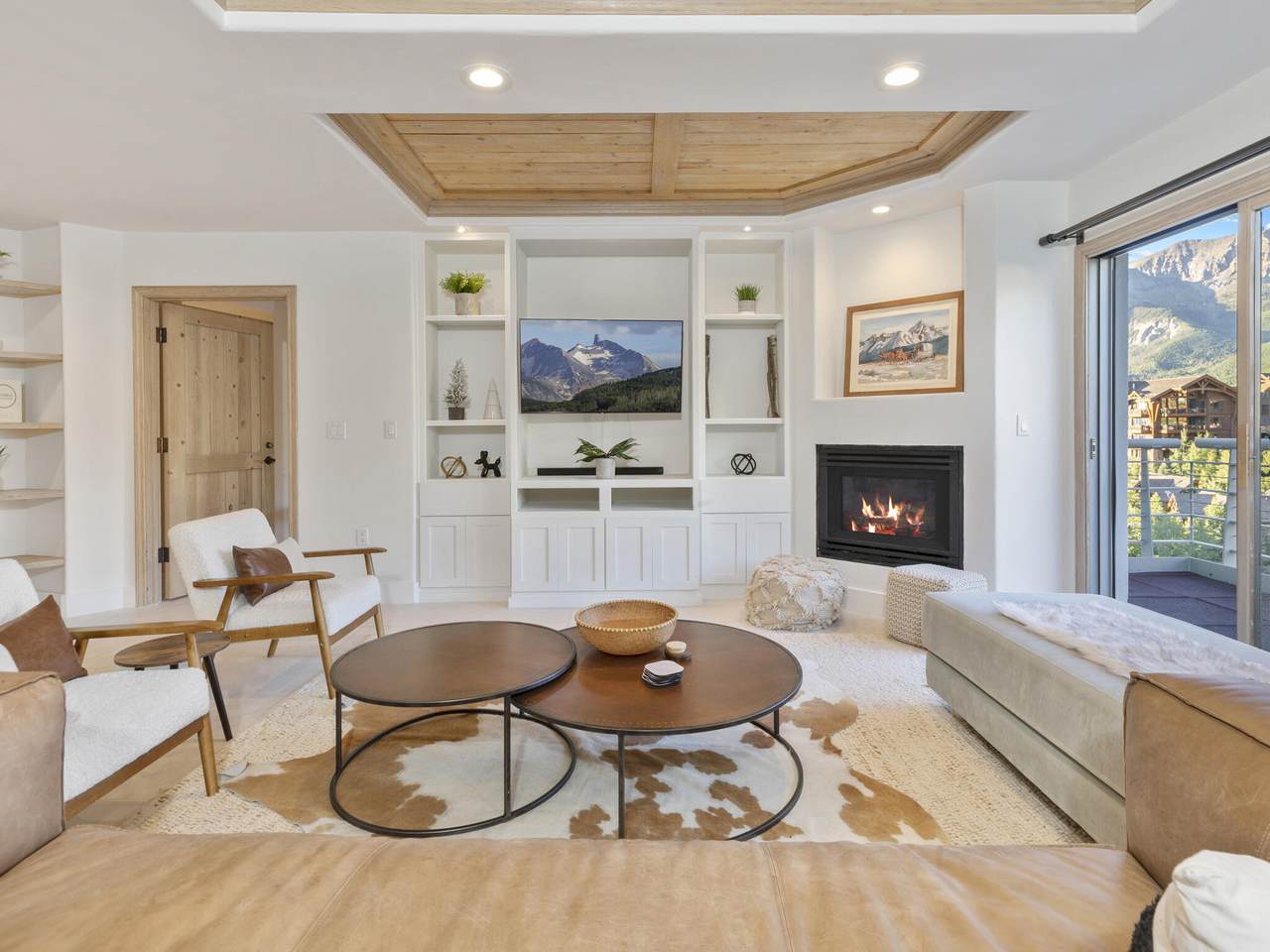 136 Country Club Drive - Photo 1