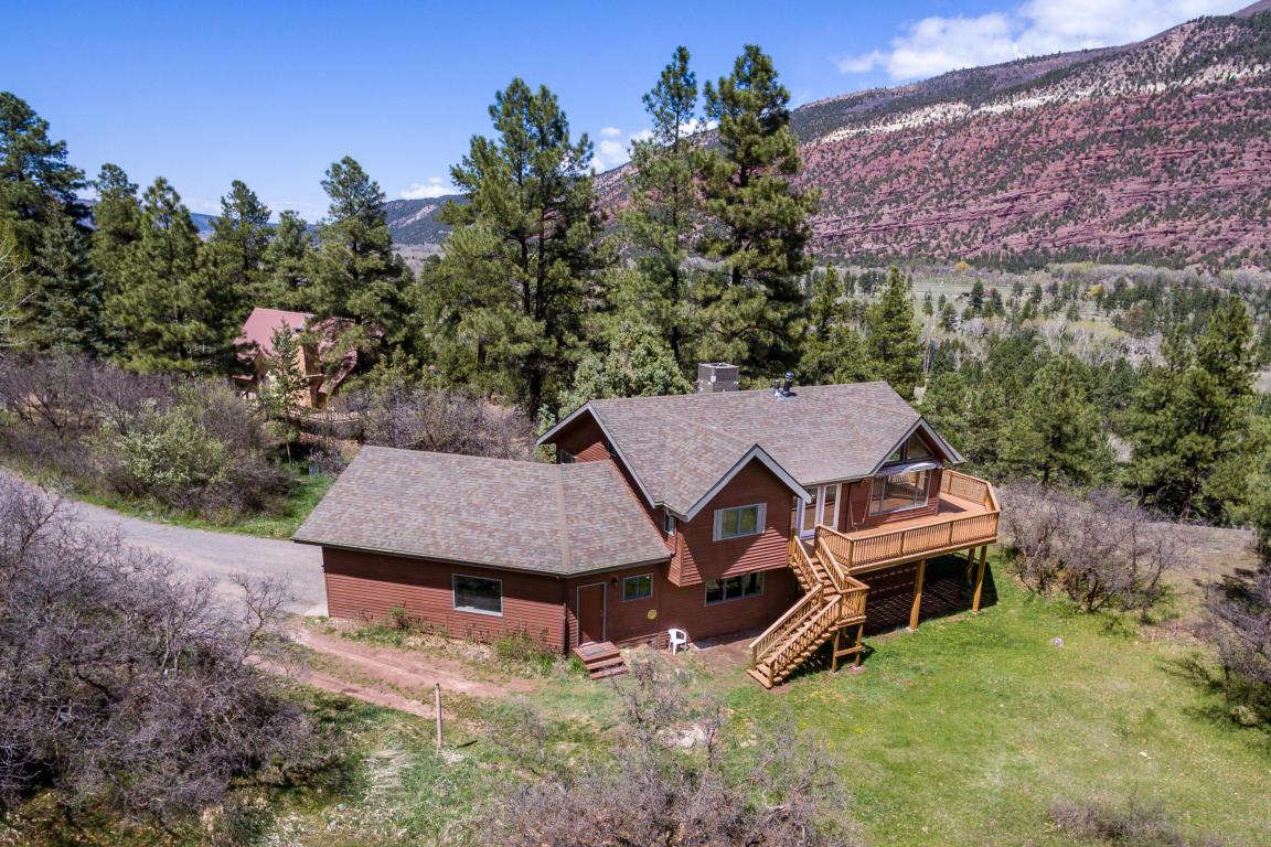 102 Pine Ridge Drive - Photo 1