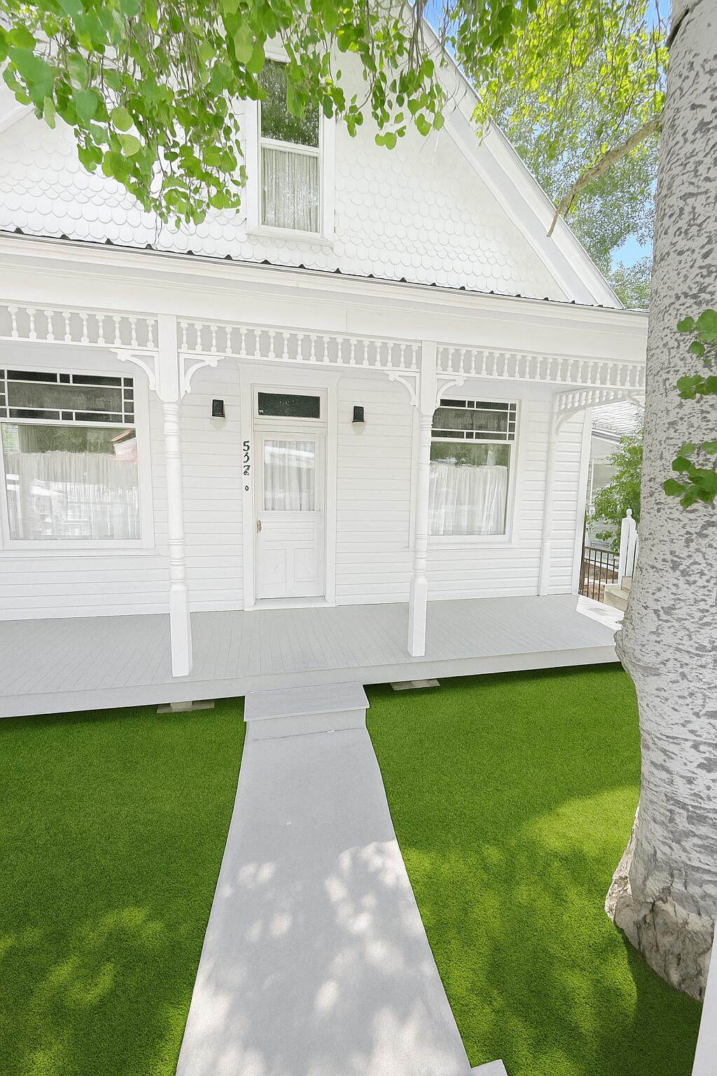 552 Columbia Avenue - Photo 1