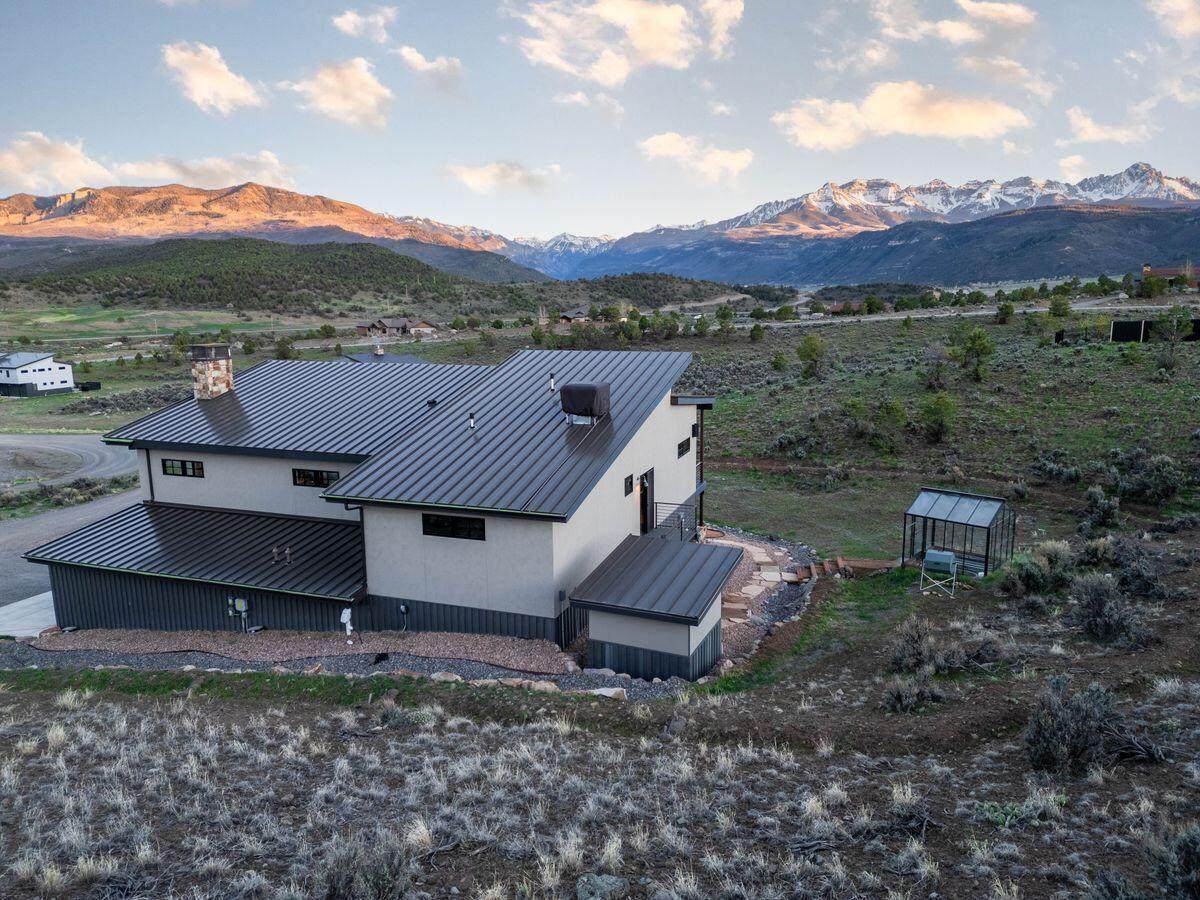 https://bt-photos.global.ssl.fastly.net/telluride/orig_boomver_1_44431-2.jpg