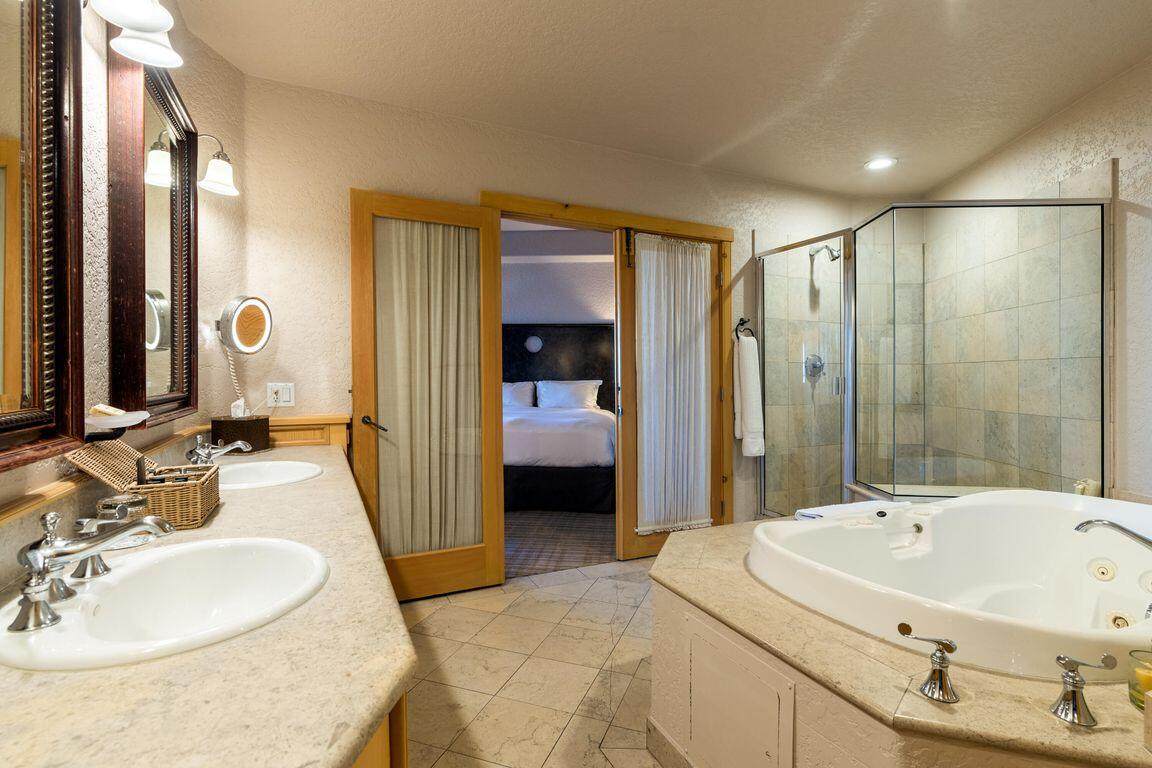 https://bt-photos.global.ssl.fastly.net/telluride/orig_boomver_2_44451-2.jpg