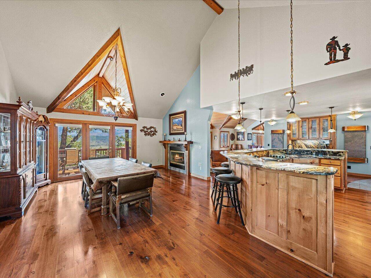 https://bt-photos.global.ssl.fastly.net/telluride/orig_boomver_1_44462-2.jpg