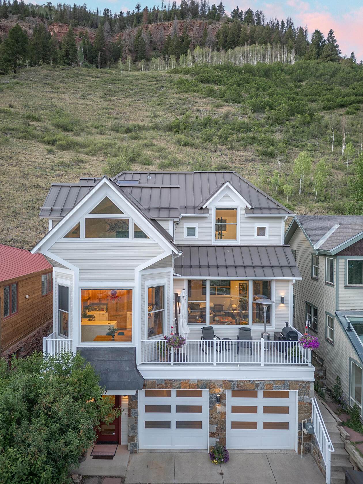 937 Primrose Lane - Photo 1