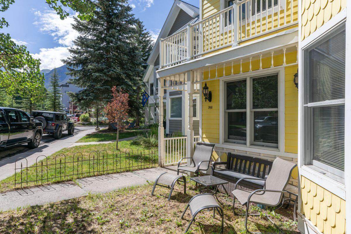 https://bt-photos.global.ssl.fastly.net/telluride/orig_boomver_1_44773-2.jpg