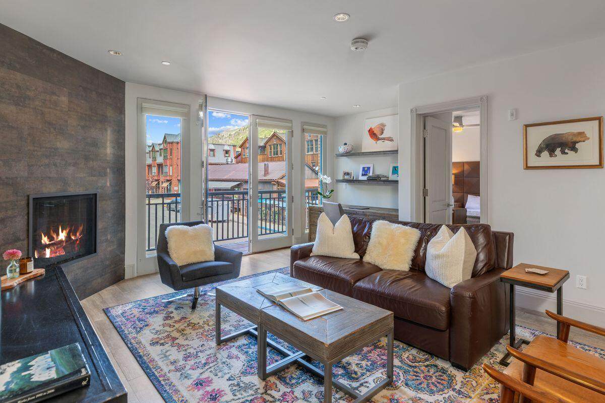 250 Pine Street - Photo 1