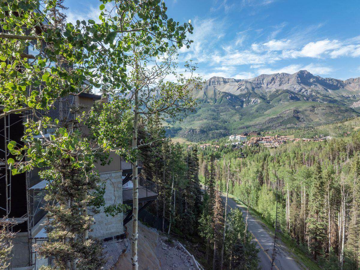 https://bt-photos.global.ssl.fastly.net/telluride/orig_boomver_1_42656-2.jpg