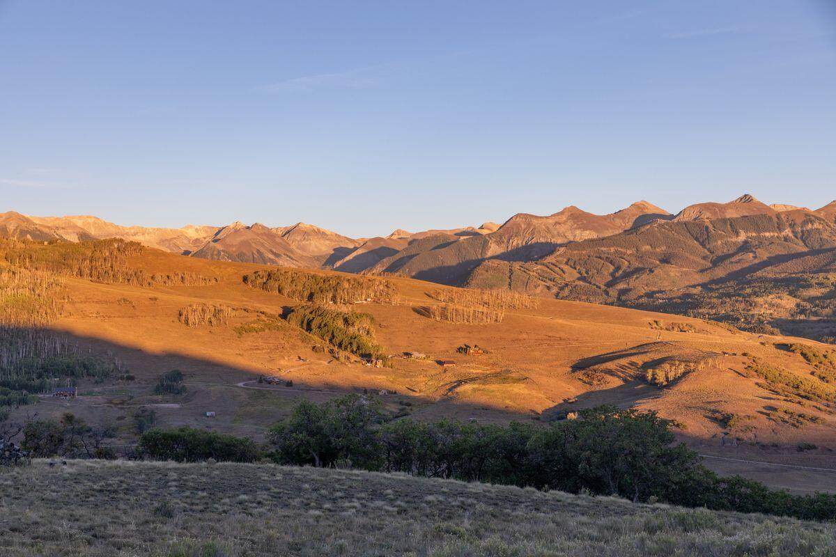 https://bt-photos.global.ssl.fastly.net/telluride/orig_boomver_2_44908-2.jpg