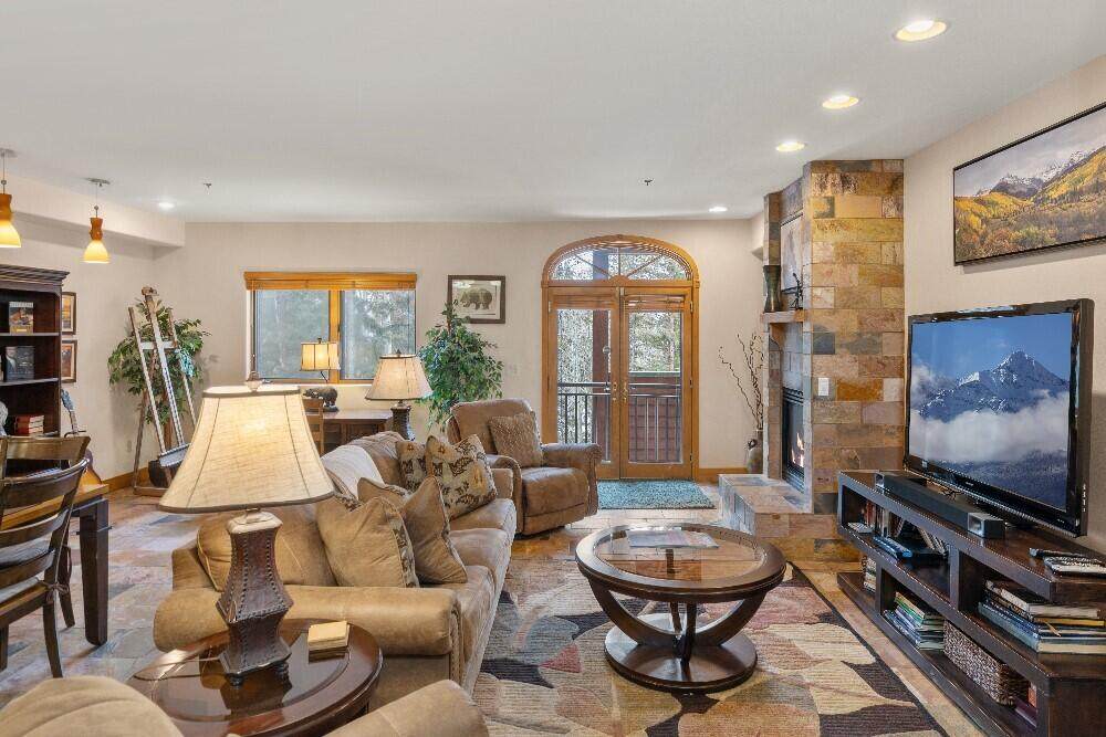 135 San Joaquin Road - Photo 1