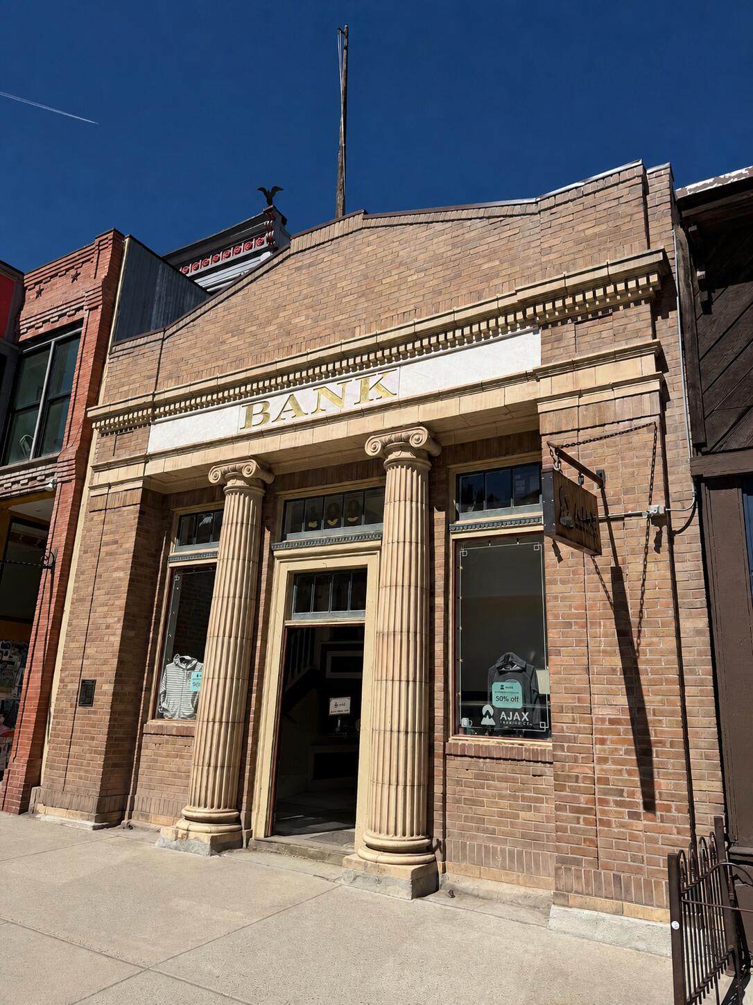 109 Colorado Avenue - Photo 1