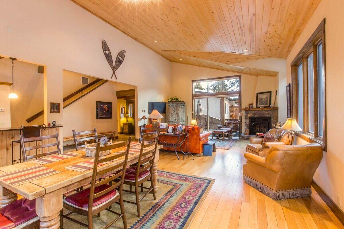 https://bt-photos.global.ssl.fastly.net/telluride/orig_boomver_5_43010-2.jpg