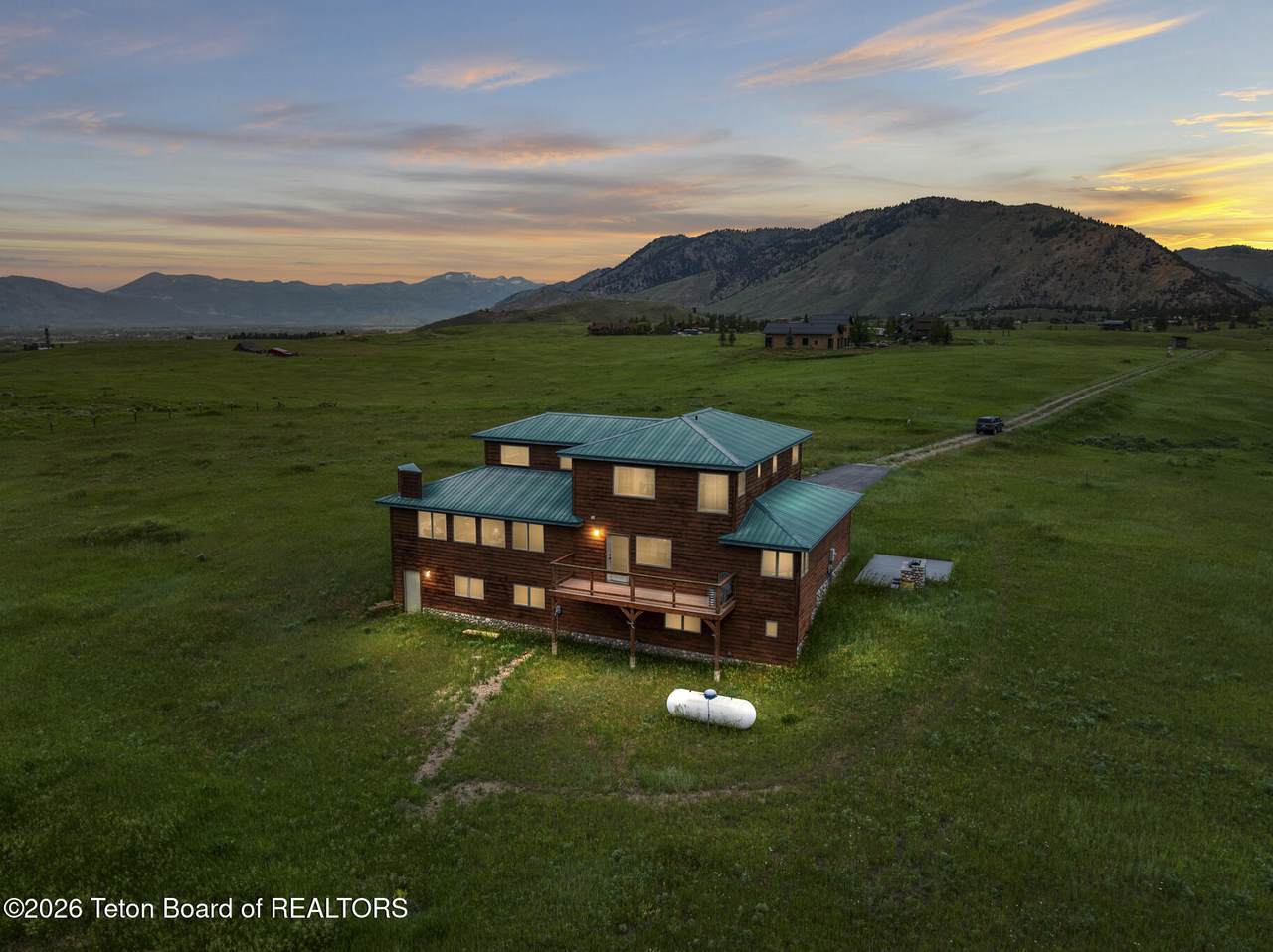 7545,55,85 Squaw Creek Road - Photo 1