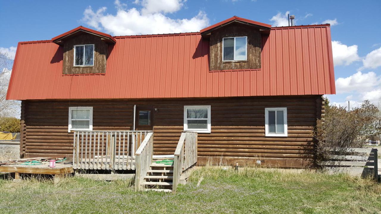 182 Oak St - Photo 1