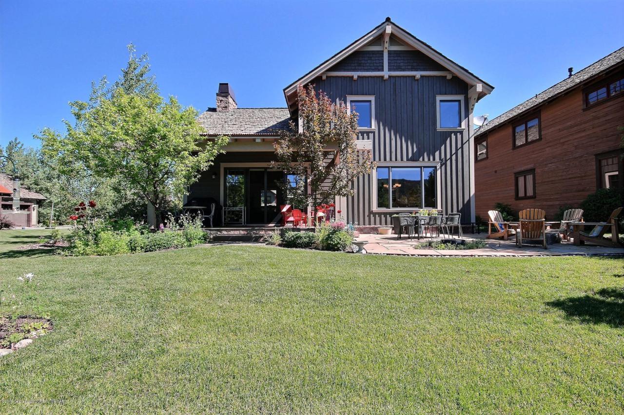 23 Moulton Ln - Photo 1