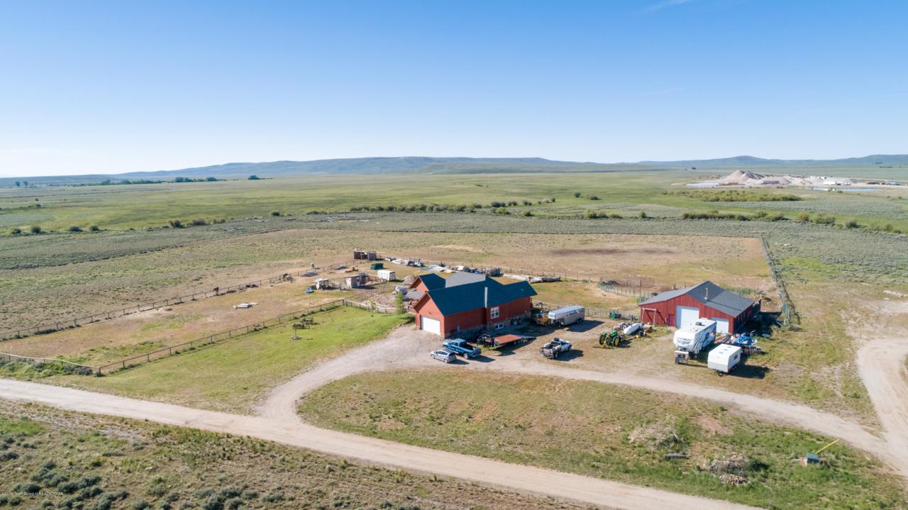 44 Glacier Rd - Photo 1