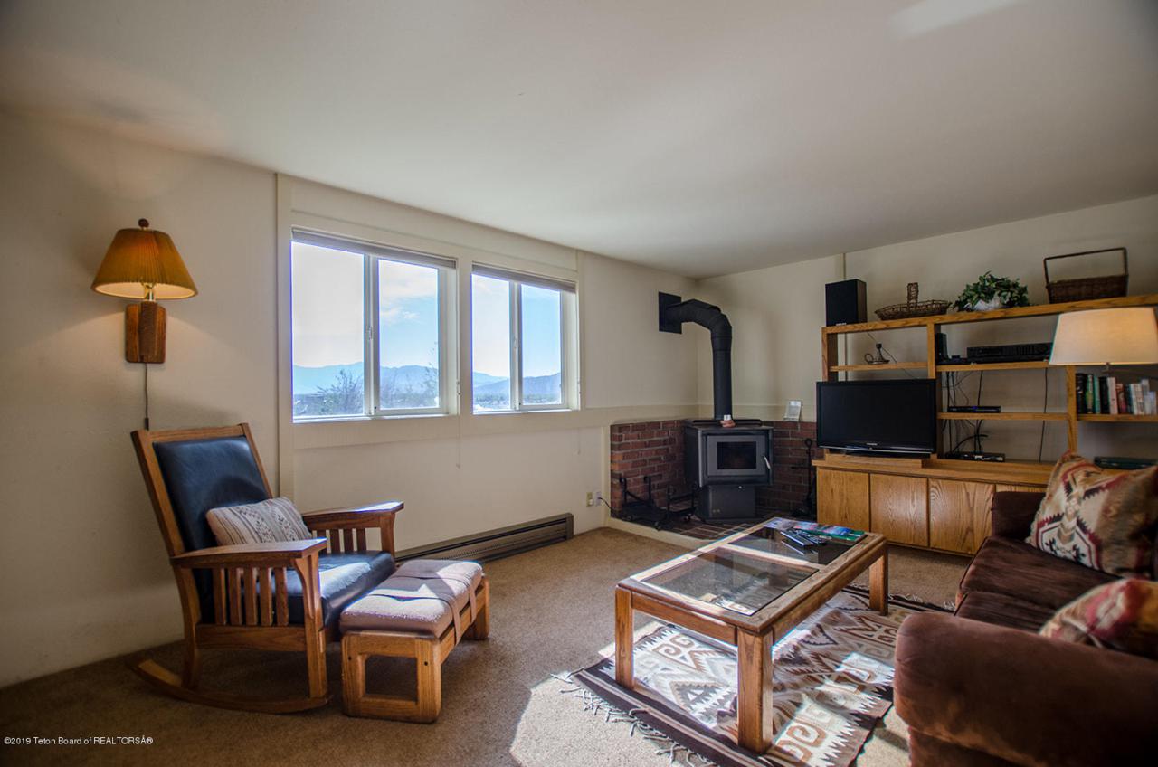 7170 Rachel Way - Photo 1