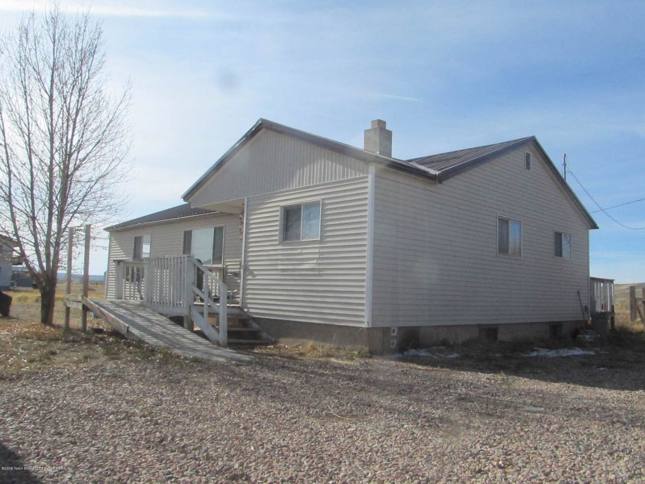 402 Elm St - Photo 1
