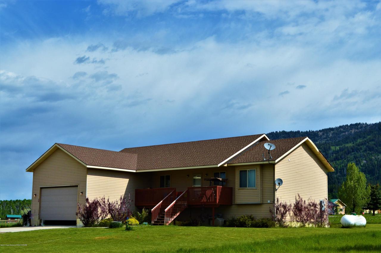 427 Cedar Creek Drive - Photo 1
