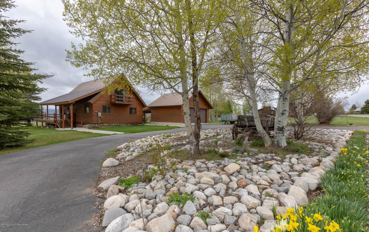 188 Ridgecrest Dr - Photo 1