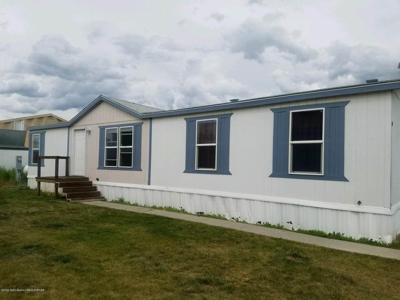 392 Main Street - Photo 1
