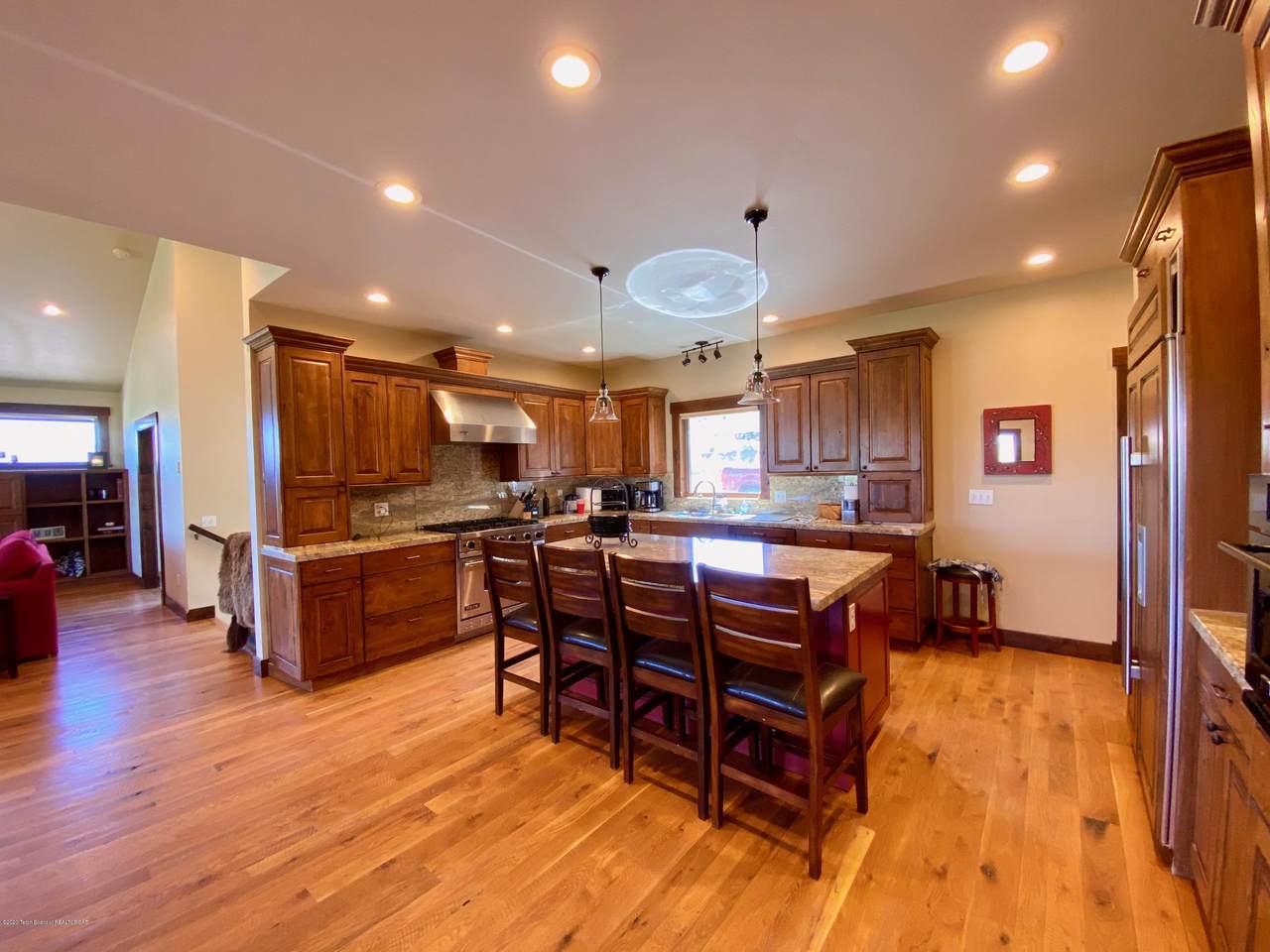 7 Gannett Rd - Photo 1