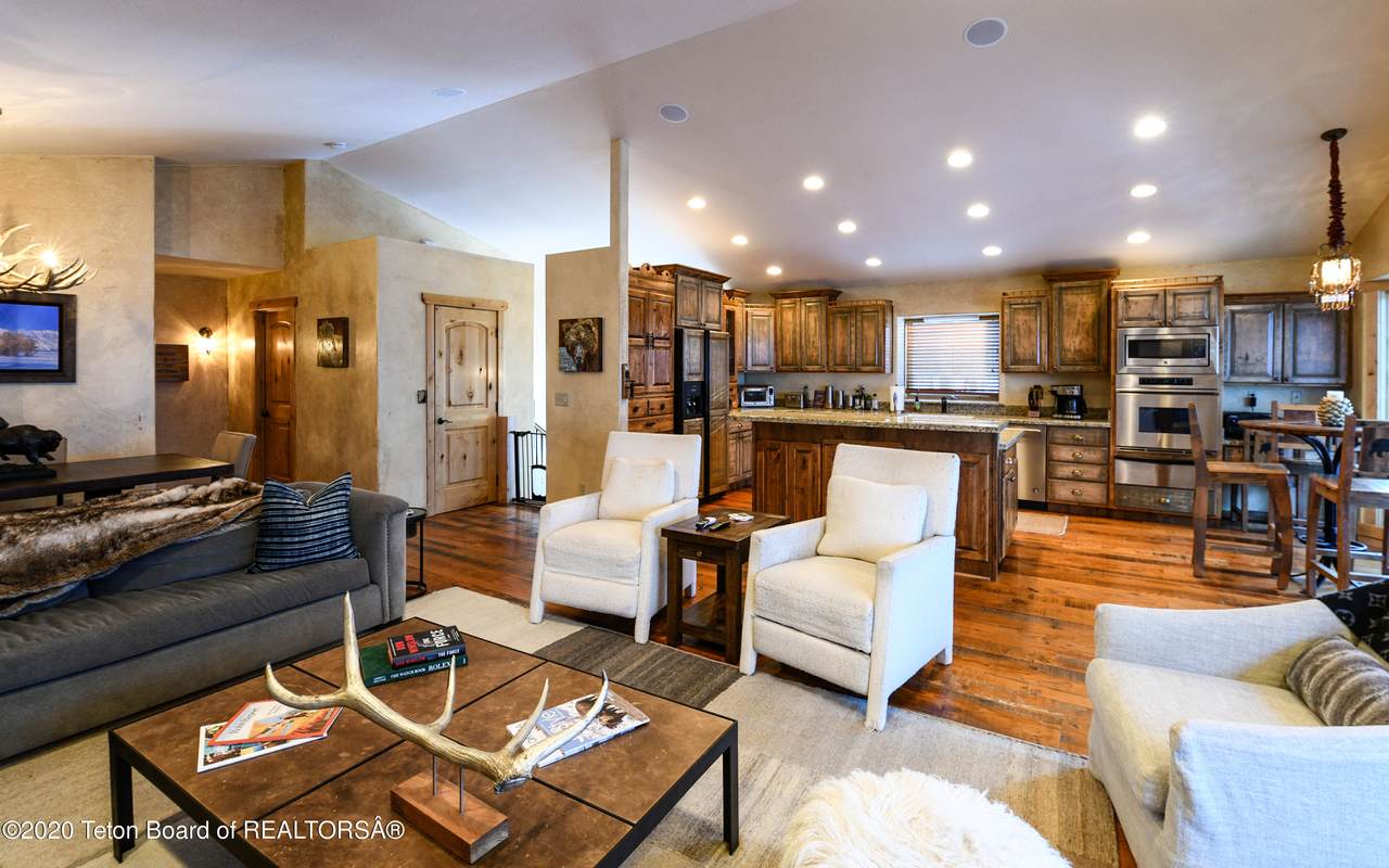 1475 West St - Photo 1
