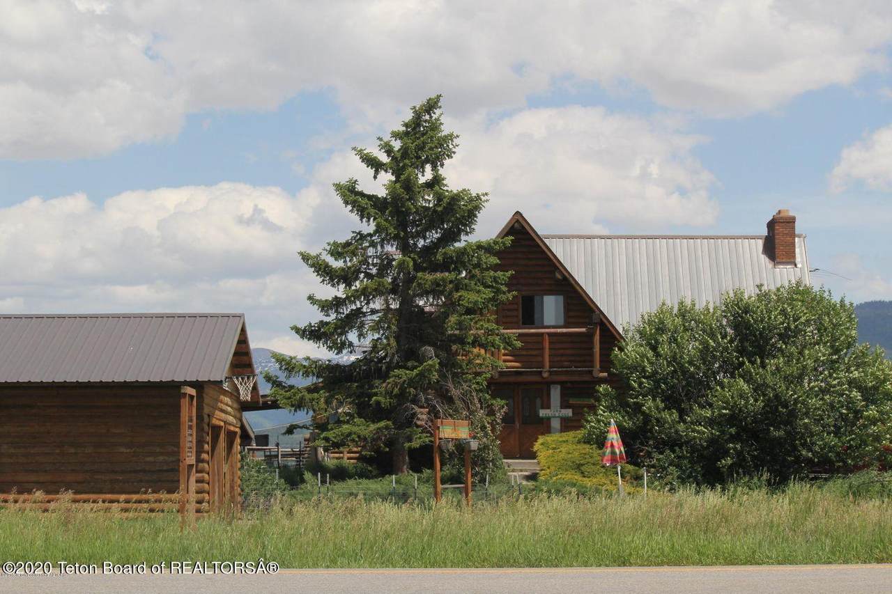 1649 Hwy 33 - Photo 1