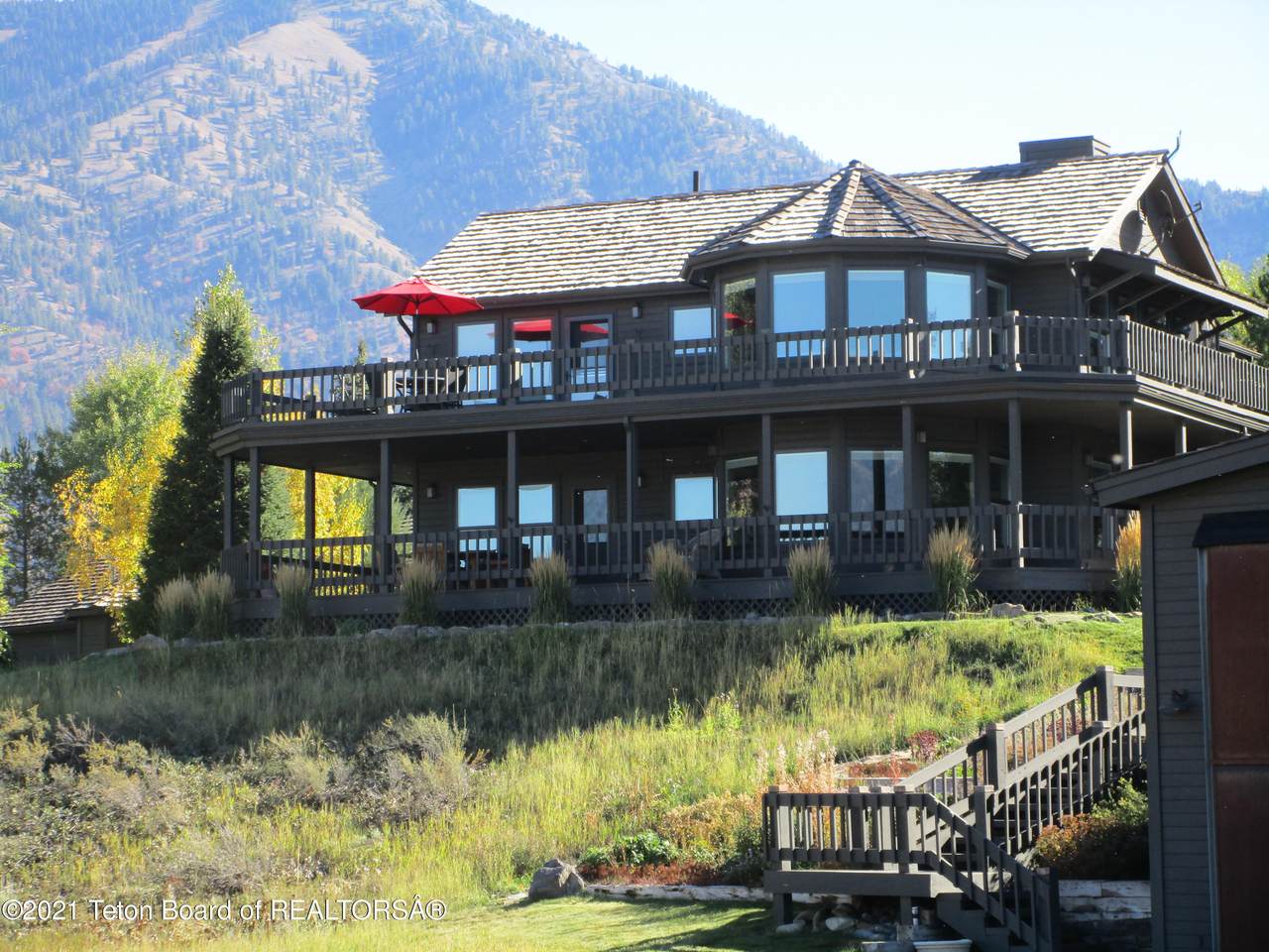 1006 Alpine Village Loop - Photo 1