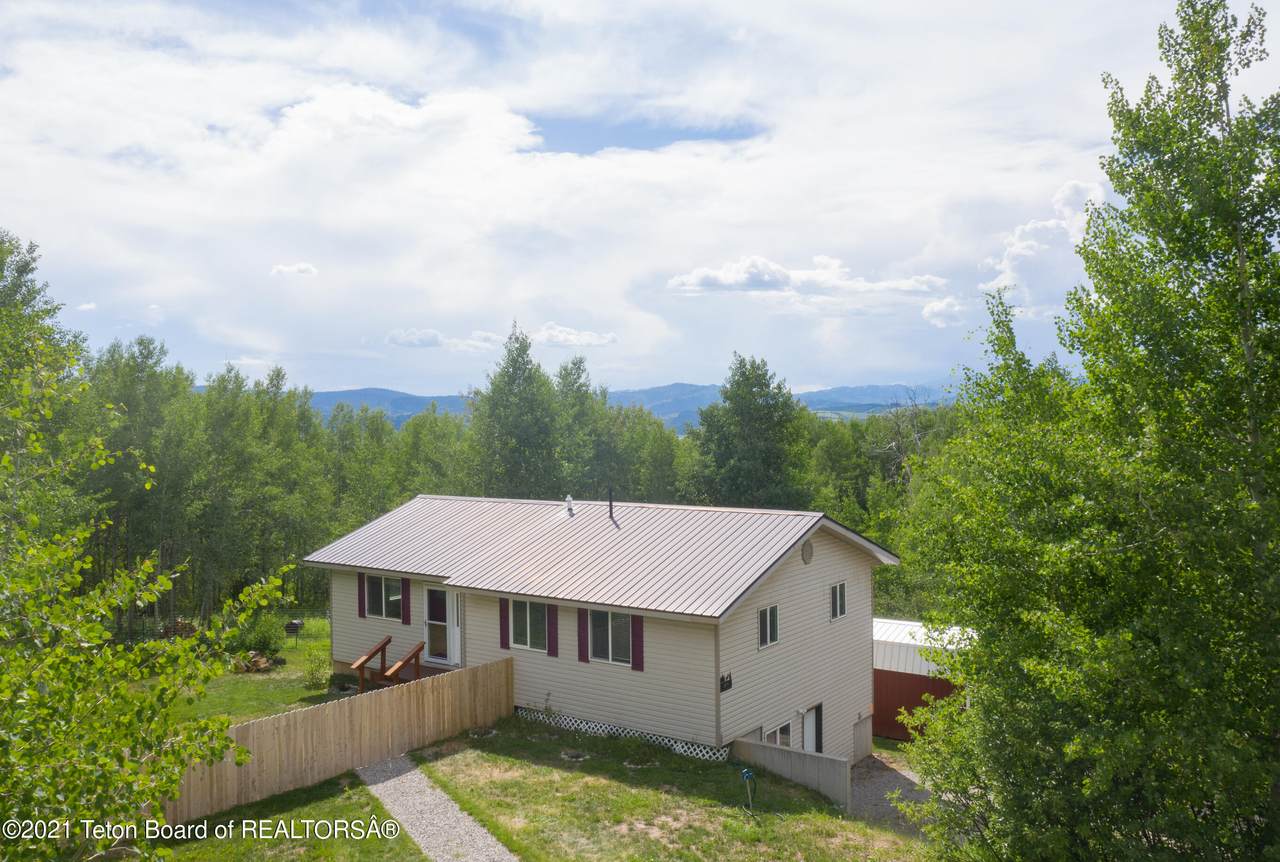 319 Chokecherry Dr - Photo 1