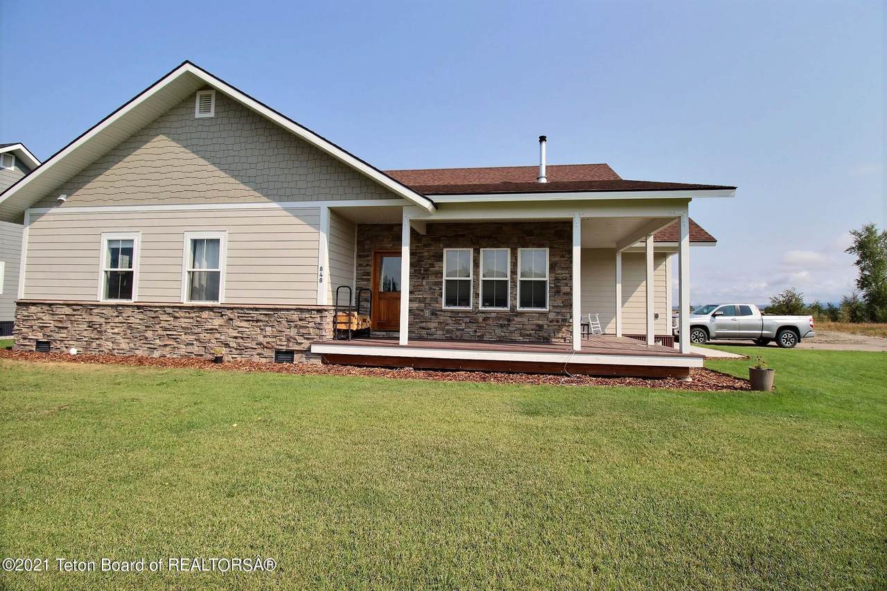 848 Palisade Trl - Photo 1