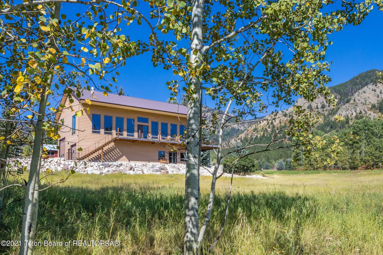 556 Vista West Dr - Photo 1