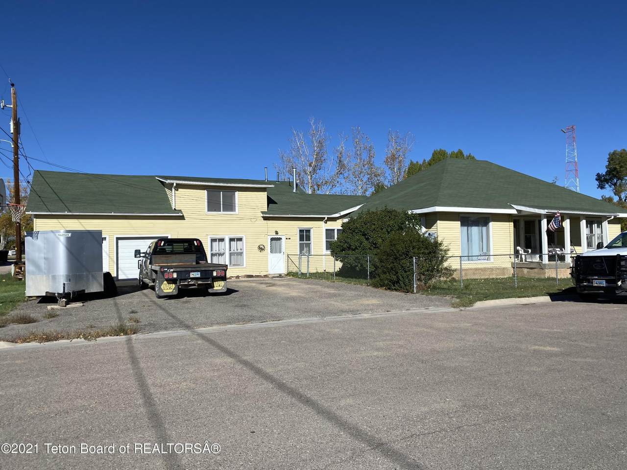 211 Mickelson St - Photo 1